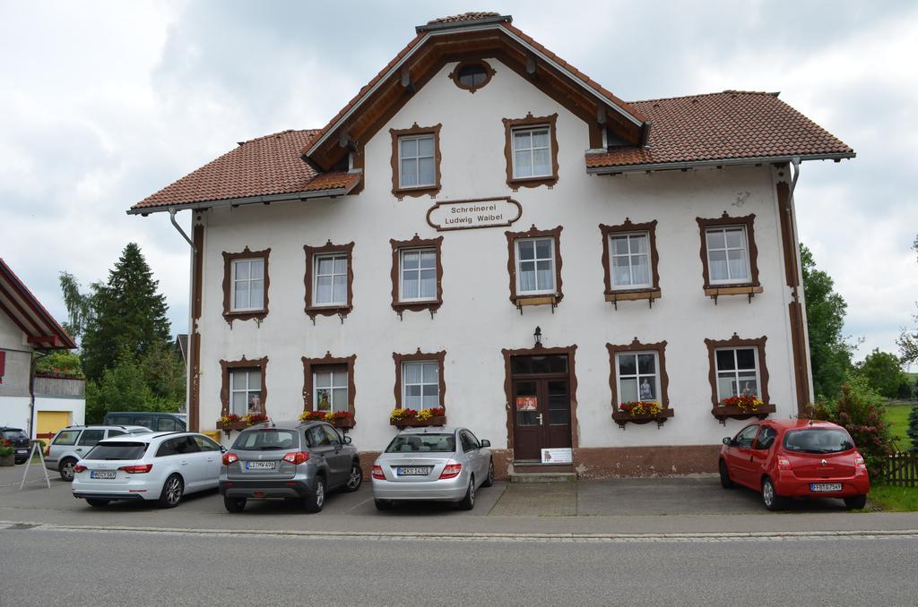 Die Dirndlkoenigin Grunenbach Luaran gambar