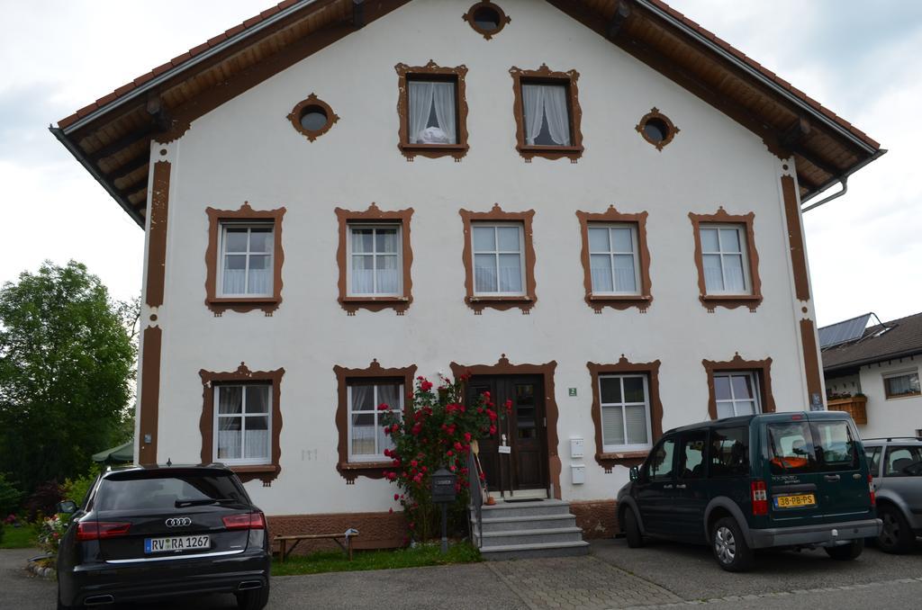 Die Dirndlkoenigin Grunenbach Luaran gambar